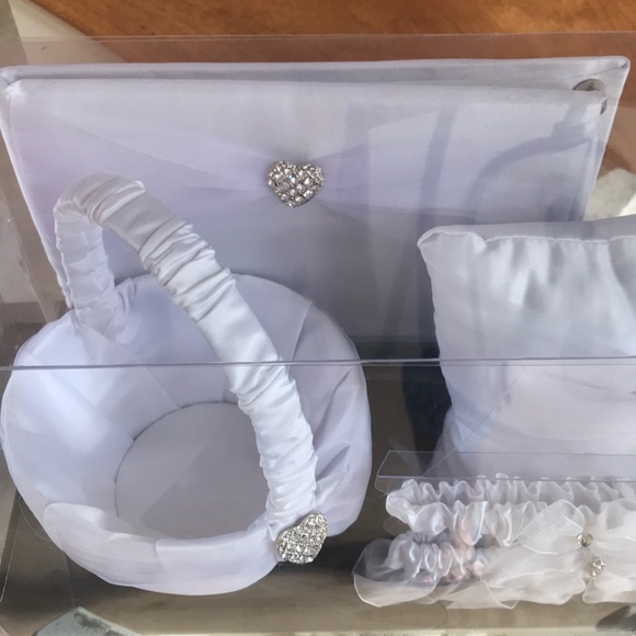 💎🎩5-pc Bridal Set🎩💎 - Picture 4 of 5